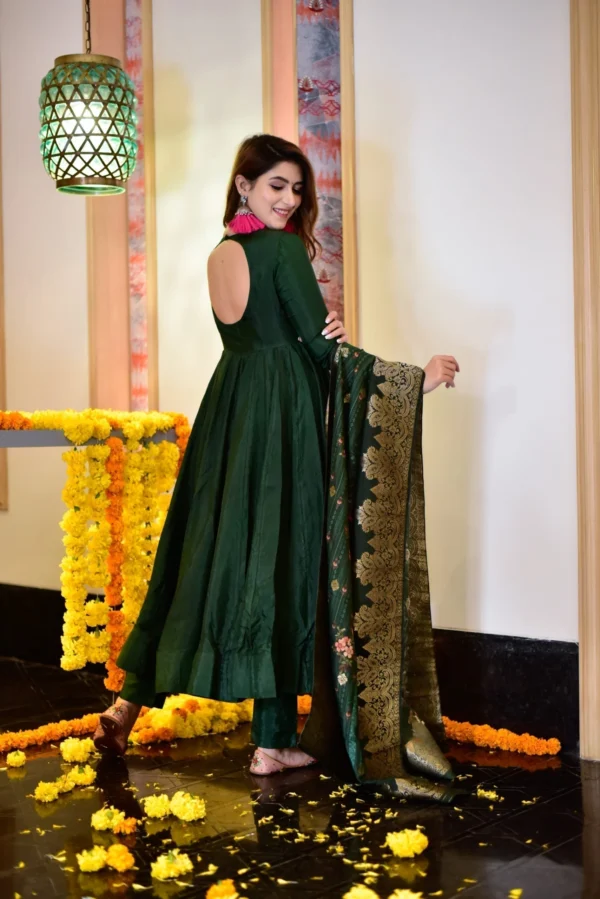 lush green silk suit set - Image 3