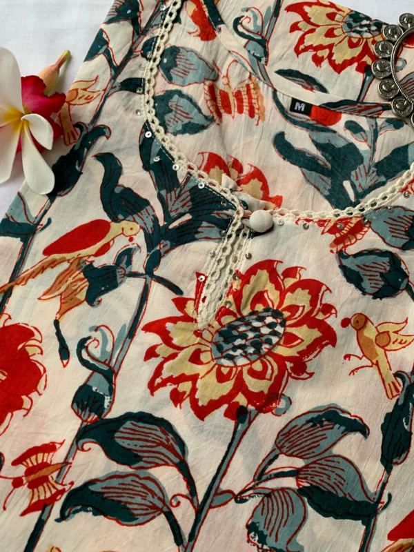 Cream Floral Bird Cotton Kurta - Image 2