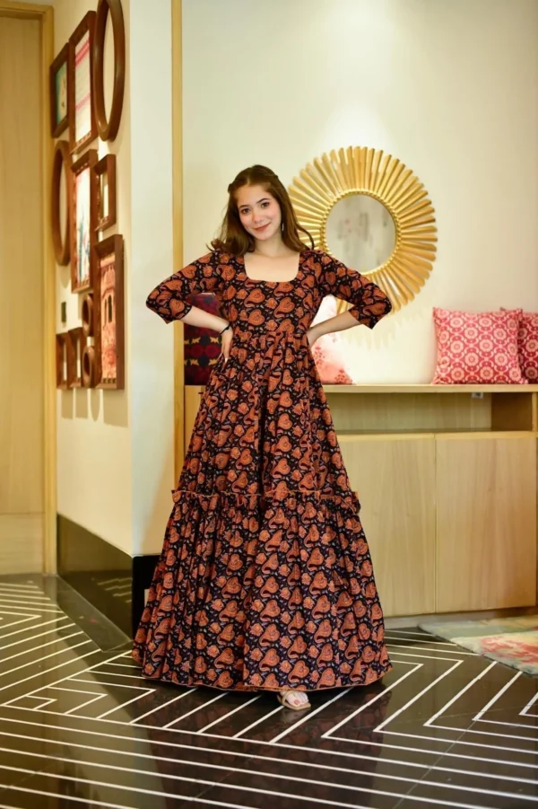 Aurelia black floral dress - Image 2