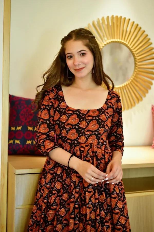 Aurelia black floral dress - Image 3