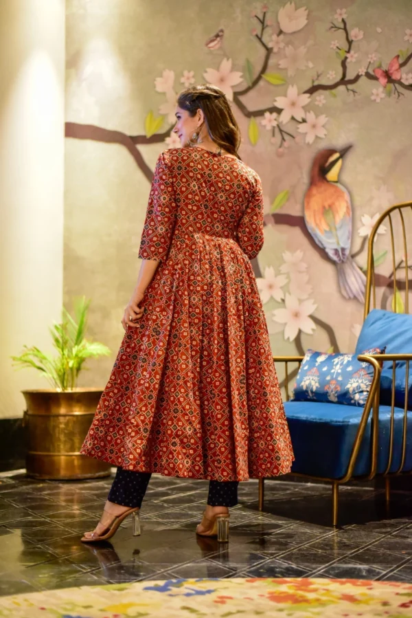 maroon amour kurta set - Image 4