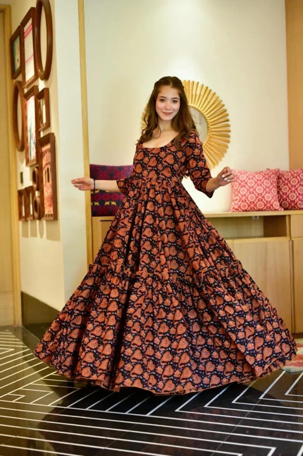 Aurelia black floral dress - Image 5