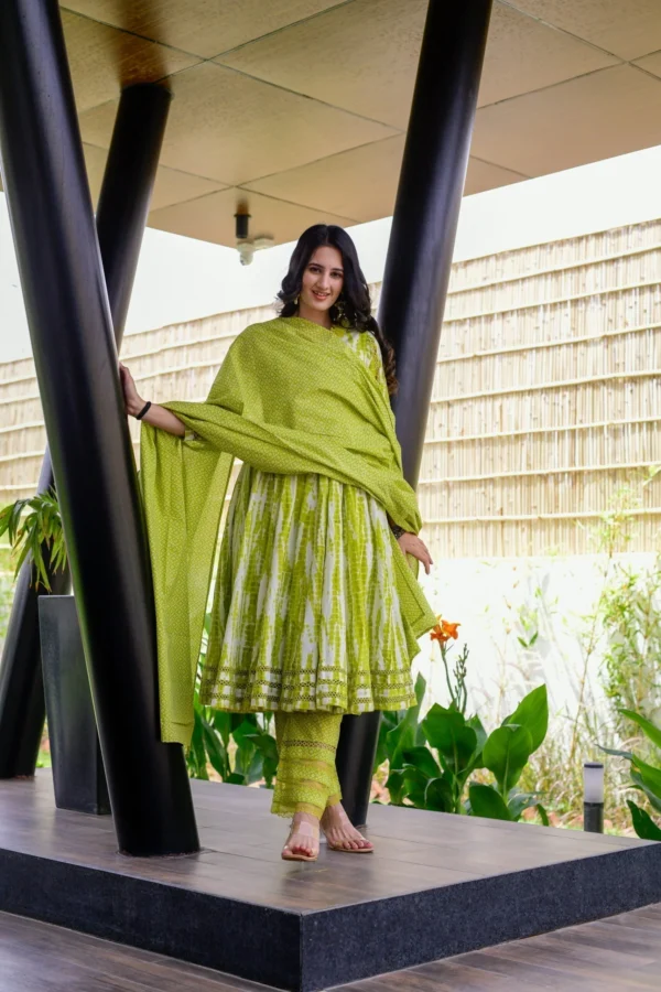 Mouni shibori green suit set - Image 2