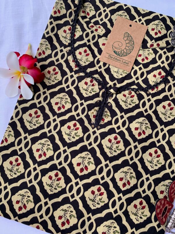 Black Pattern Lace Cotton Kurta - S - Image 2