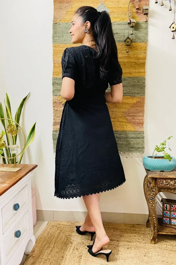 BLACK EMBROIDERED WRAP DRESS - Image 2
