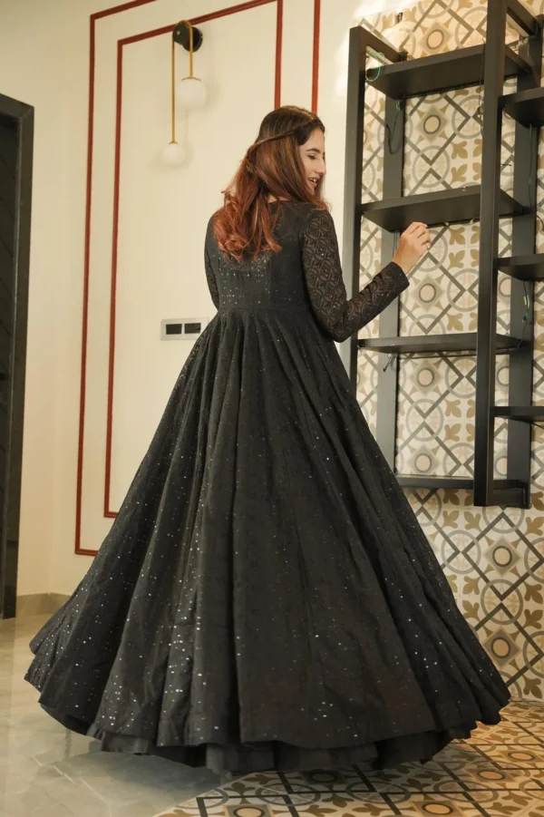black embroidered shrug set - Image 4