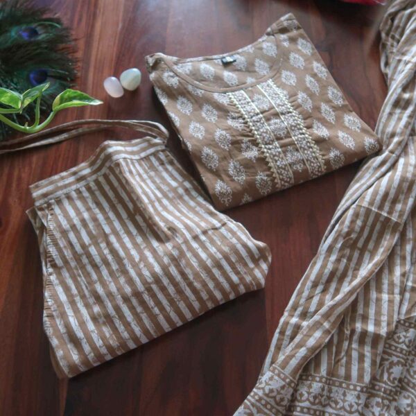 Retro Feels Brown Babe Cotton Suit Set (3 Piece) - Image 2