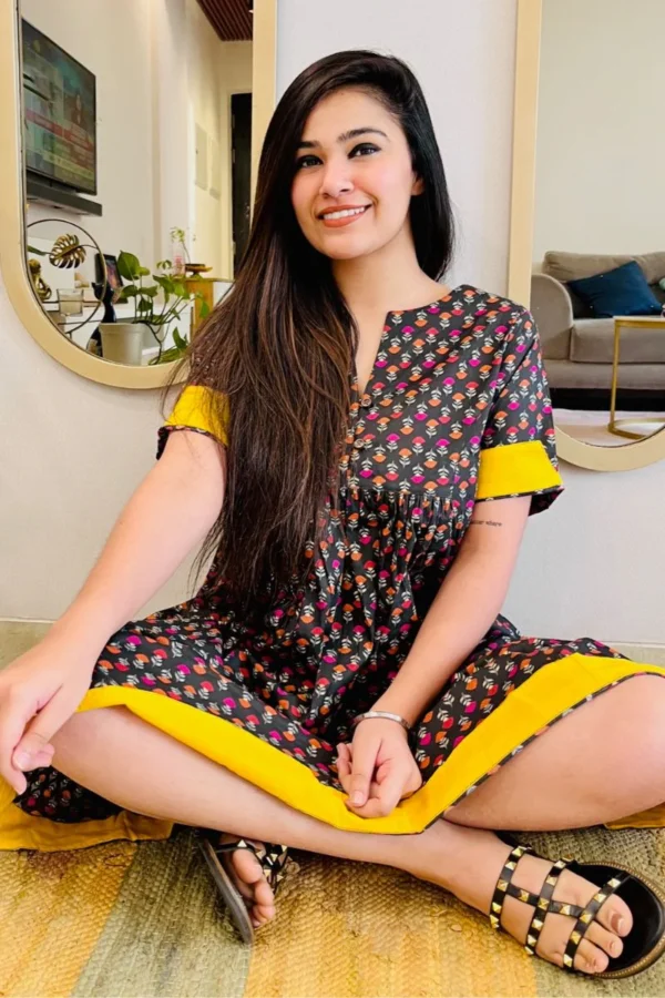 BLACK BLOCK PRINT FLARED DRESS - Image 3