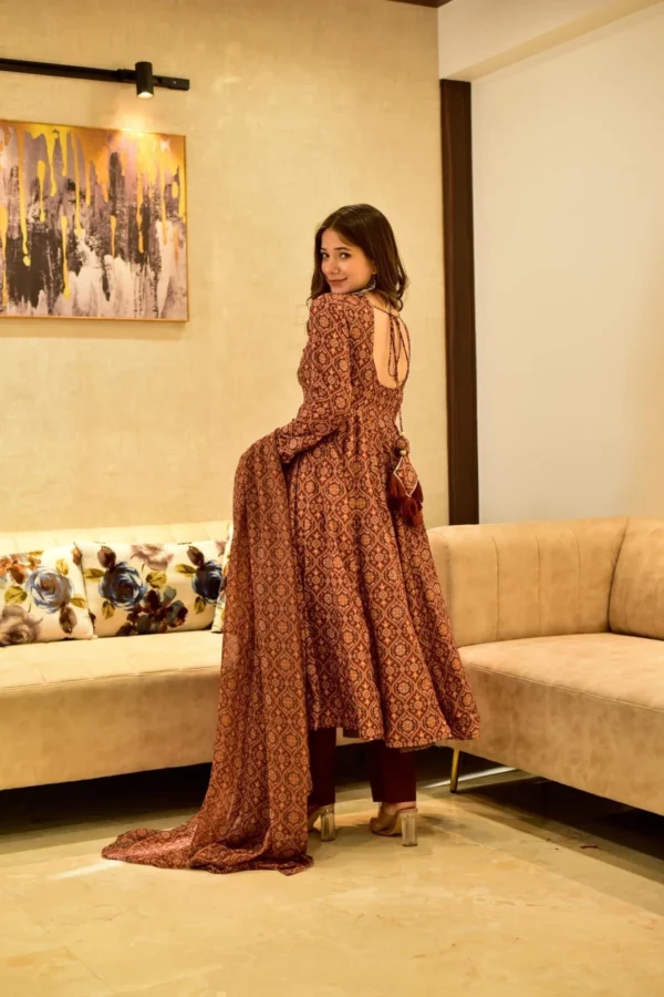 blazing brown muslin suit set - Image 3