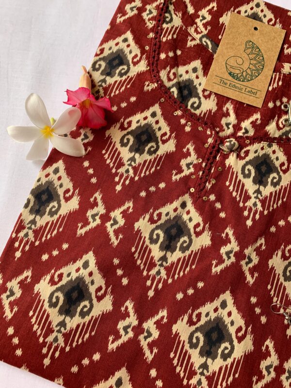 Maroon Pattern Laced Cotton Kurta - L - Image 2