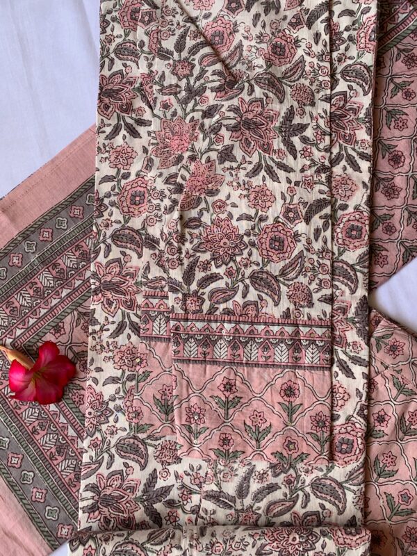 Peach Blossom Cotton Kurta Set - 3 pc - M - Image 5