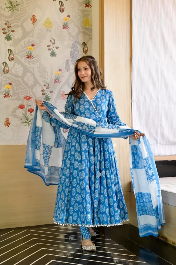 Blue floral pompom suit set - Image 2