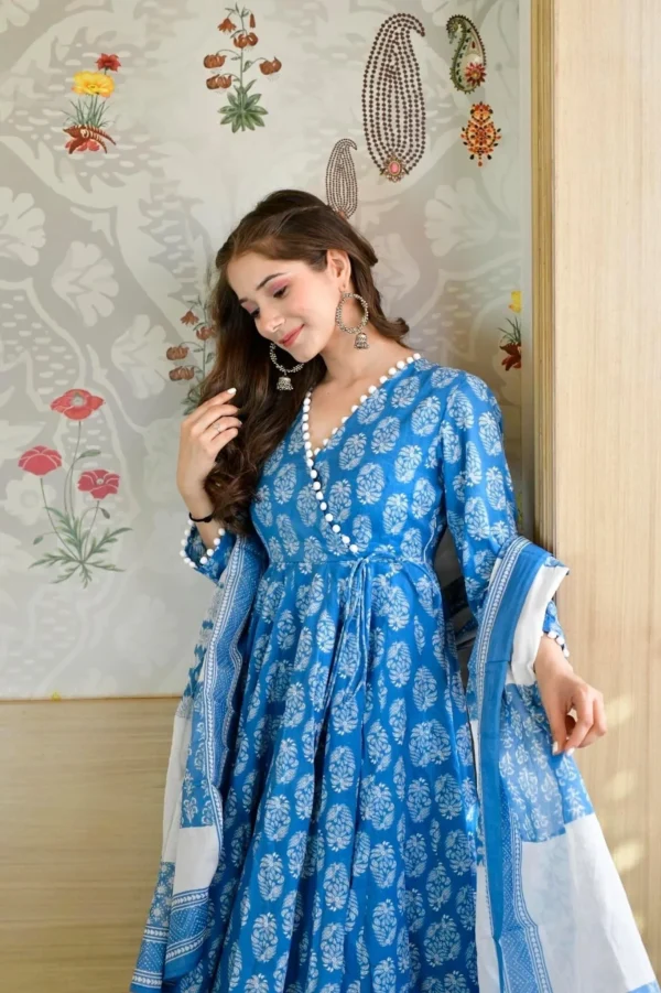 Blue floral pompom suit set - Image 4