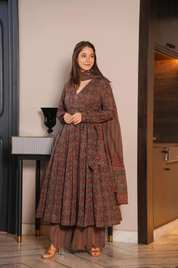 Brown ajrakh print cotton suit set - Image 3