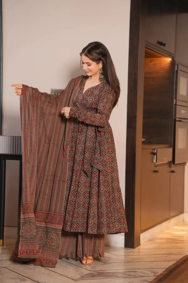 Brown ajrakh print cotton suit set - Image 5