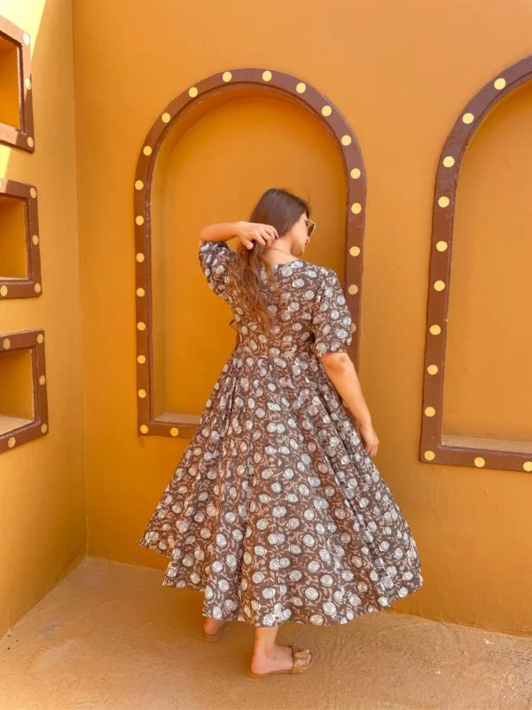 brown zue dress - Image 3