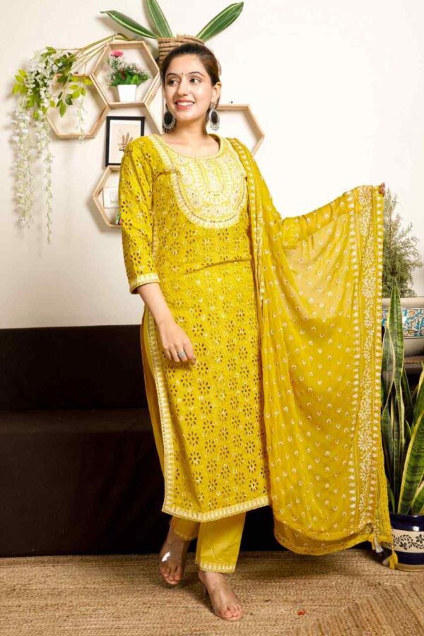 Cutwork Floral Embellished Suit Set (3 Piece) - Image 3