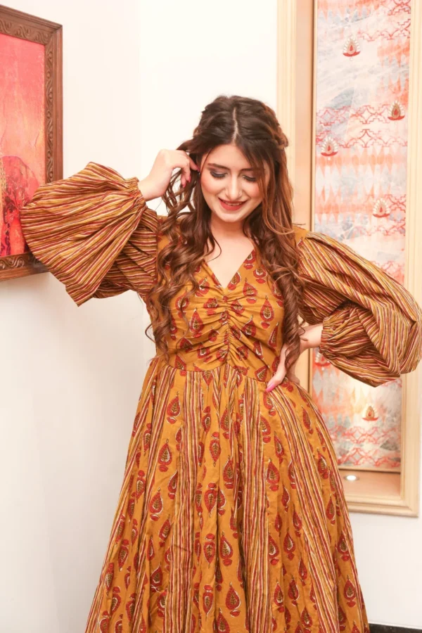 Dalia mustard cotton dress - Image 3