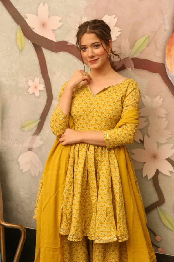 Della yellow kurta sharara set - Image 3