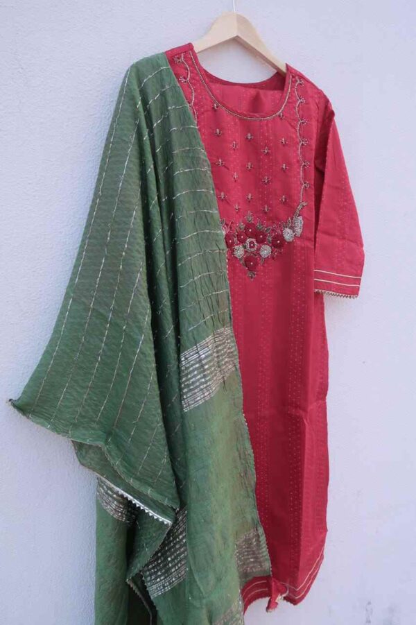Romanticizing Red & Green Zari Suit (3 piece) - Image 2