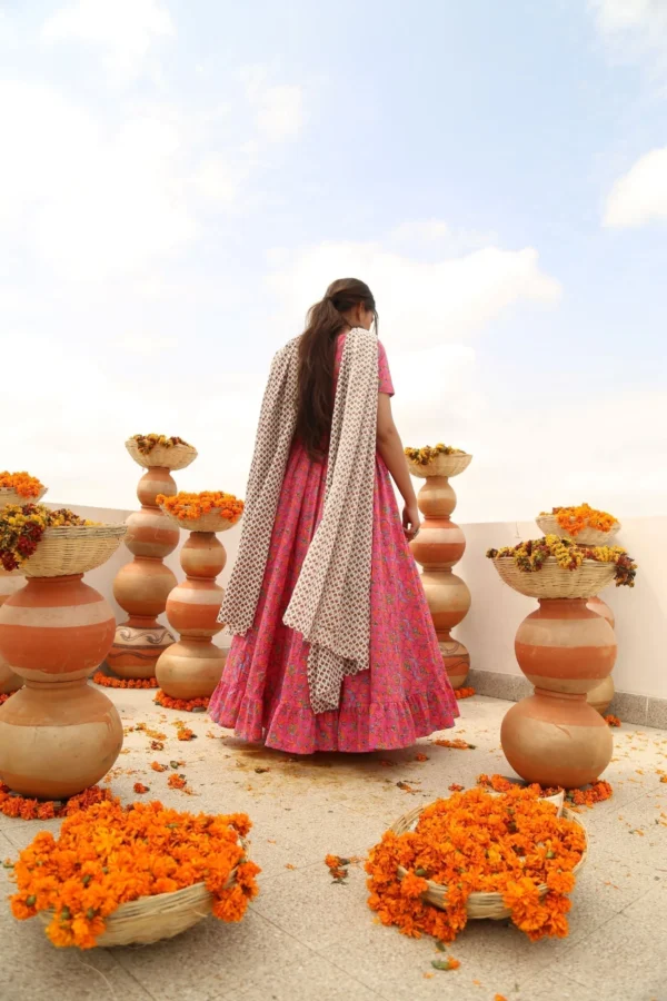 FRILL FRONT SLIT KURTA PANTS SET - Image 4