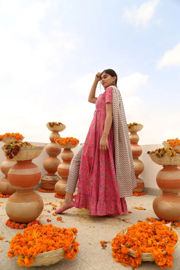 FRILL FRONT SLIT KURTA PANTS SET - Image 5