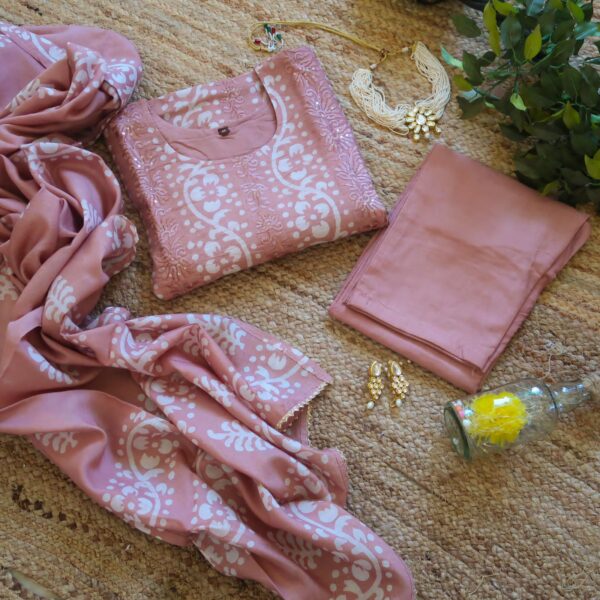 Kesariyavanity Gulzar Festive Ready Suit  - DEAL - Image 2
