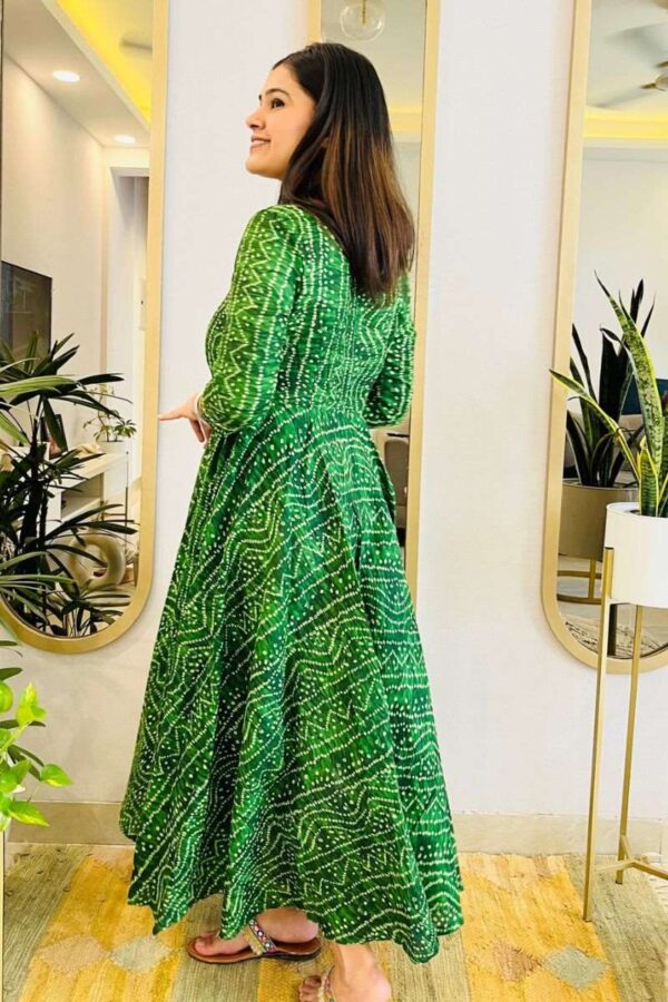 GREEN BANDHANI TWIRL MAXI DRESS - Image 2