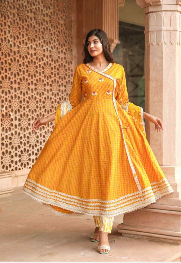 Lagaaya Dil Bandhani Romance Suit Set - Image 2
