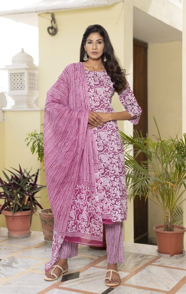 Breathable Fusion Grape Relaxing Fit Cotton Suit (3 piece) - Image 2