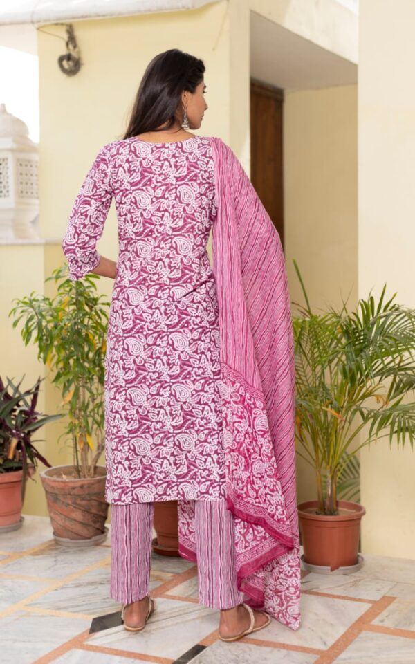 Breathable Fusion Grape Relaxing Fit Cotton Suit (3 piece) - Image 4