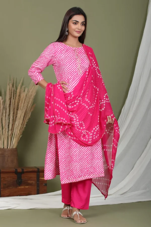 Kesariyavanity The All Season Leheriya Bandhani Suit Set - DEAL - Image 3