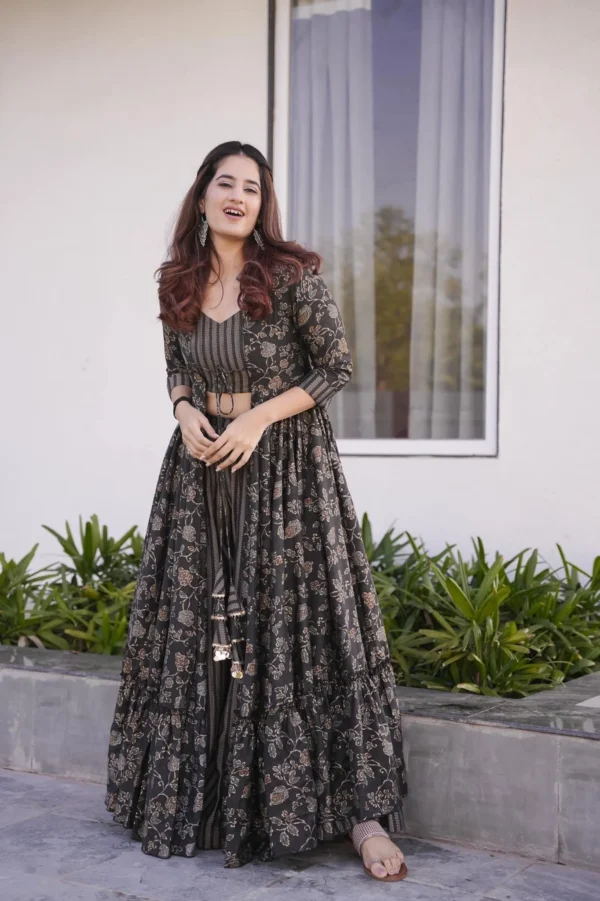 grey croptop palazzo with floral shrug set - Image 5