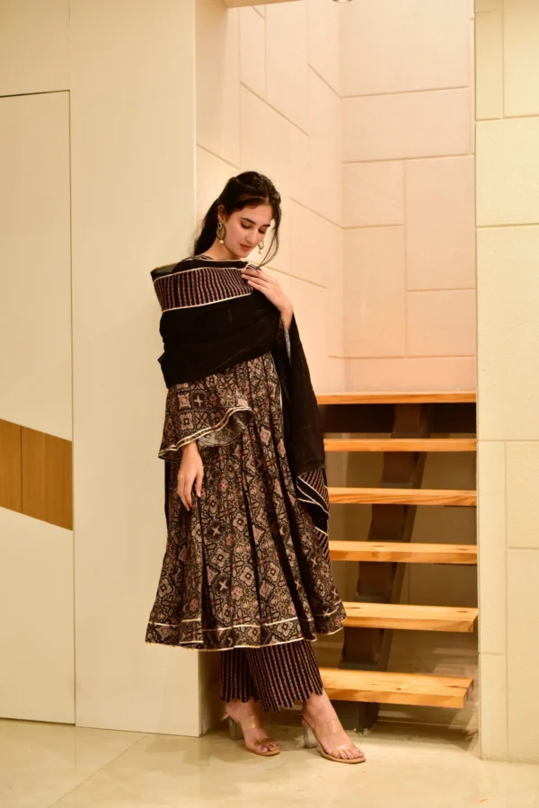 gurleen muslin black suit set - Image 2