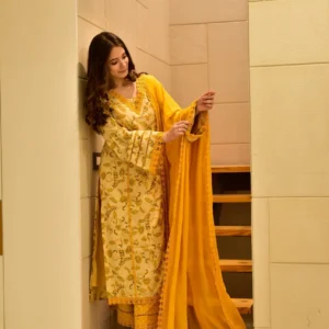 harleen yellow suit set
