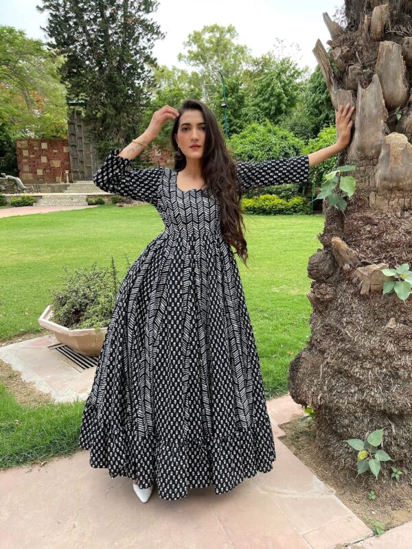 aamodini black cotton maxi - Image 2