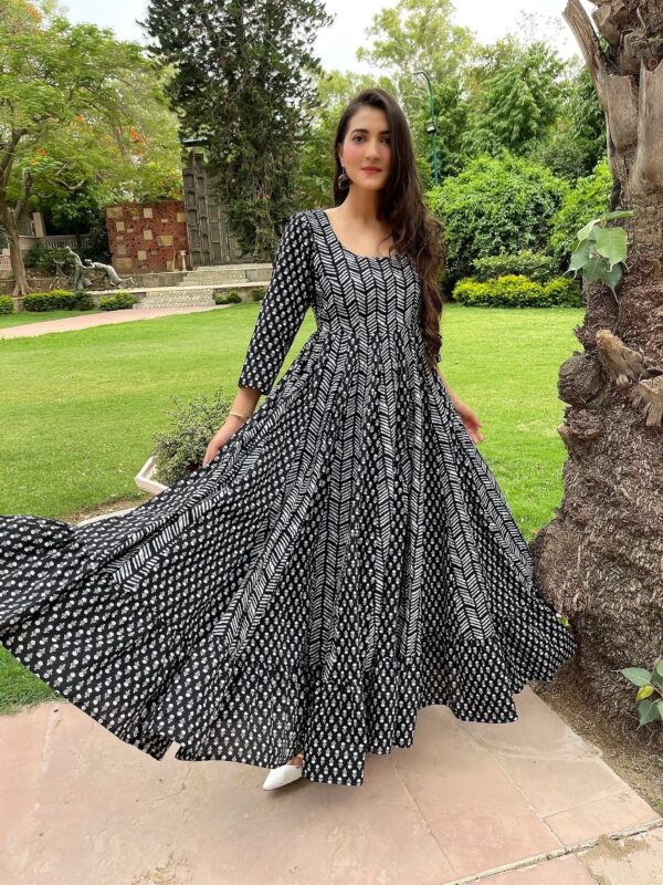 aamodini black cotton maxi - Image 3