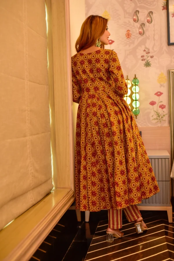 aarna mustard cotton suit - Image 2