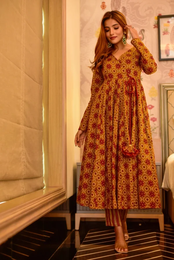 aarna mustard cotton suit - Image 5