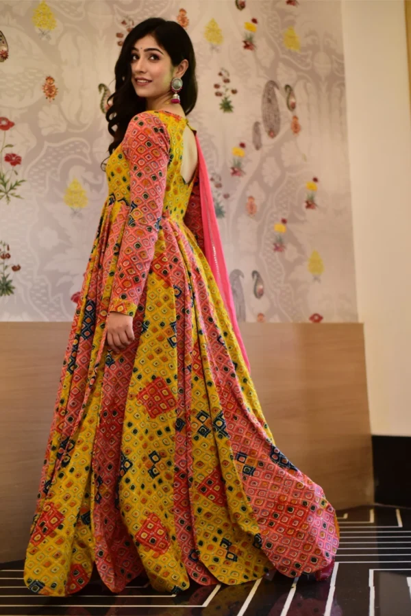 Aleena peach bandhej maxi set - Image 3