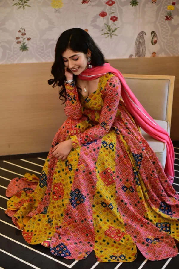 Aleena peach bandhej maxi set - Image 5