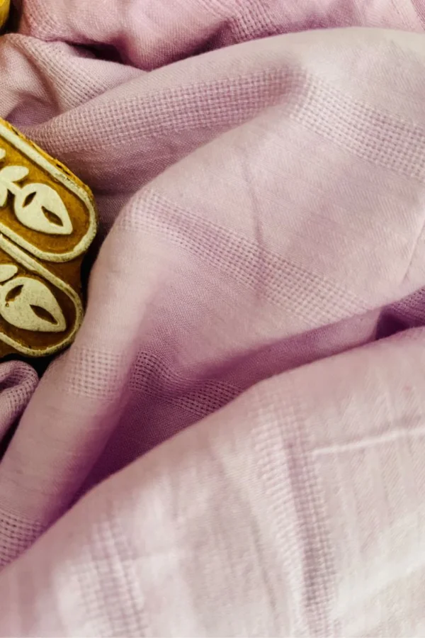 LAVENDER EMBROIDERED SHIFT DRESS - Image 3